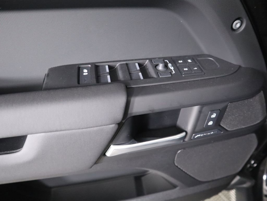 New 2026 Land Rover Defender 110 S image 24