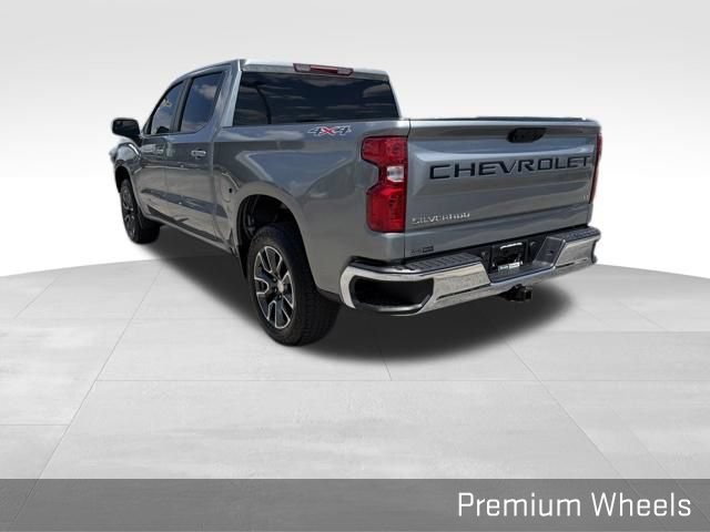 Used 2024 Chevrolet Silverado 1500 LT AWD/4WD image 11