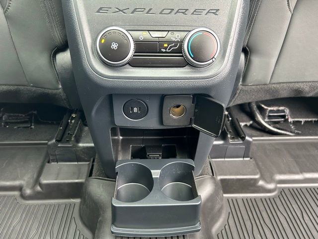 Used 2025 Ford Explorer Active w/ Active Comfort Package AWD/4WD image 38