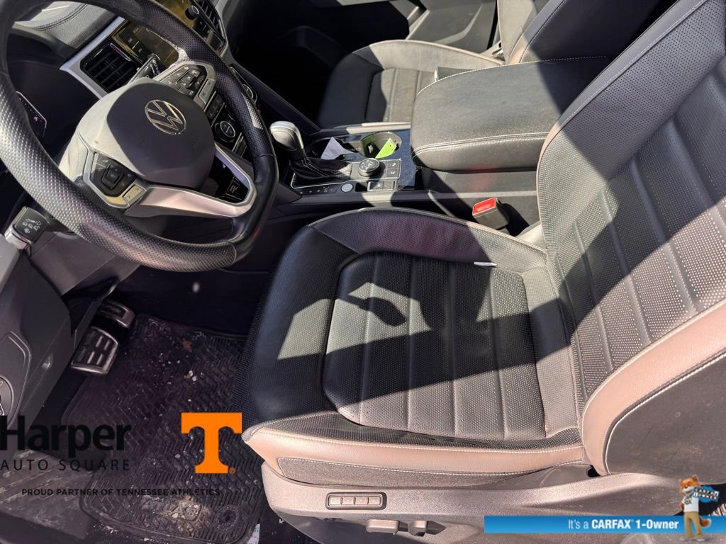 Used 2023 Volkswagen Atlas SEL Premium image 13