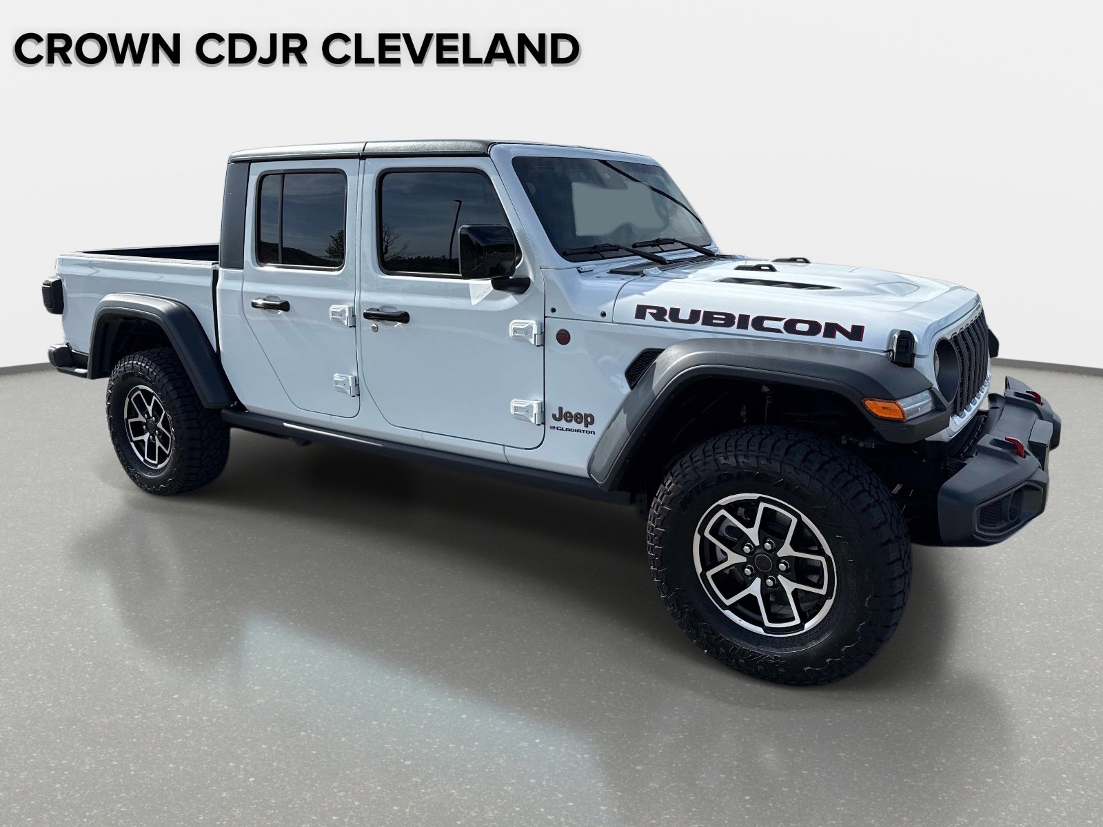 Used 2025 Jeep Gladiator Rubicon w/ Convenience Group AWD/4WD image 2