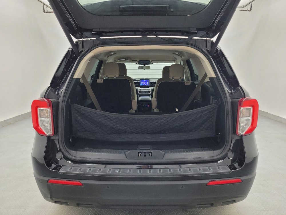 Used 2023 Ford Explorer XLT image 29