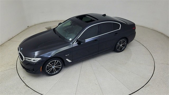 Used 2023 BMW 530e xDrive w/ Premium Package image 81