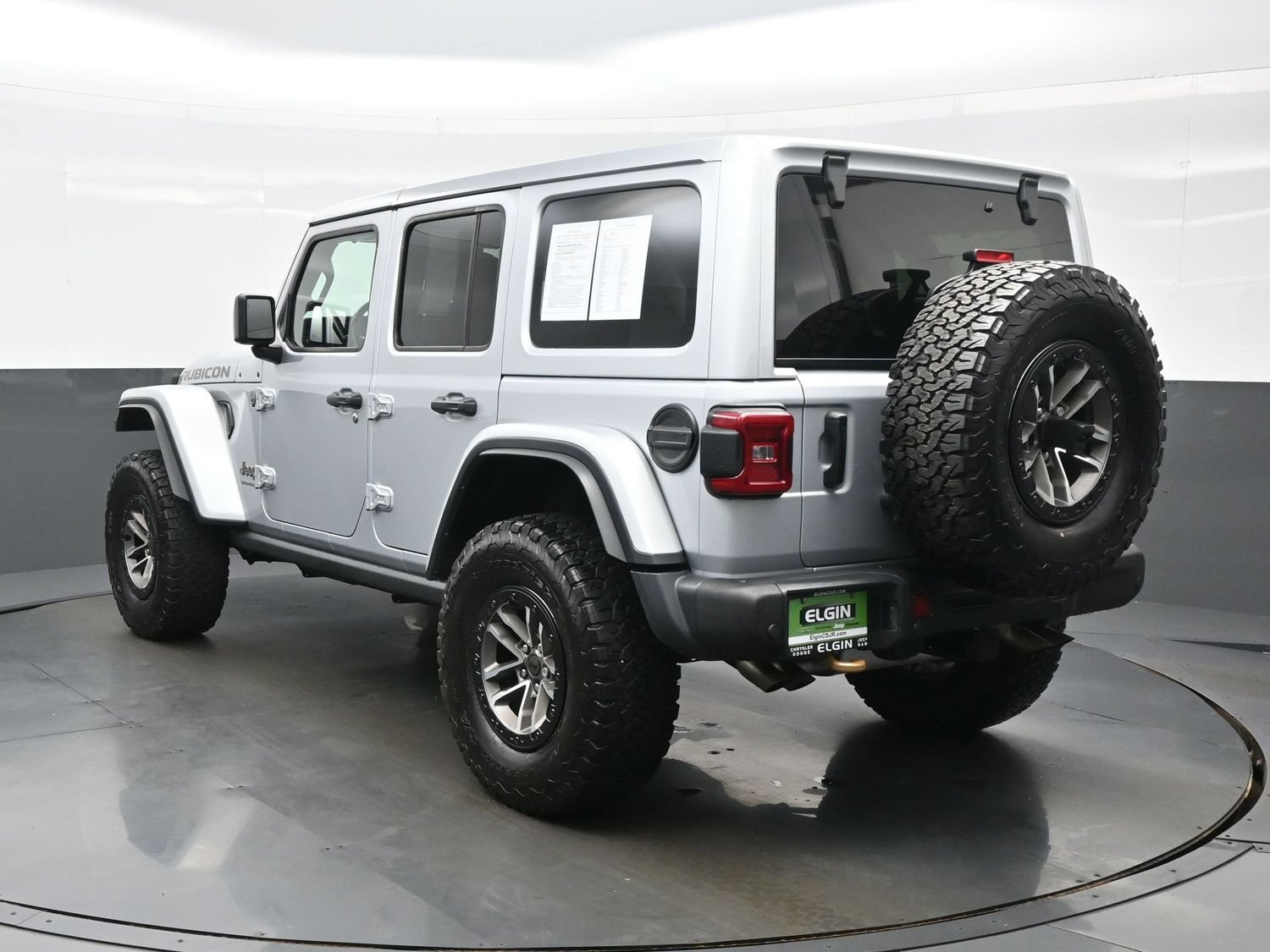 Used 2024 Jeep Wrangler Unlimited Rubicon 392 AWD/4WD image 5