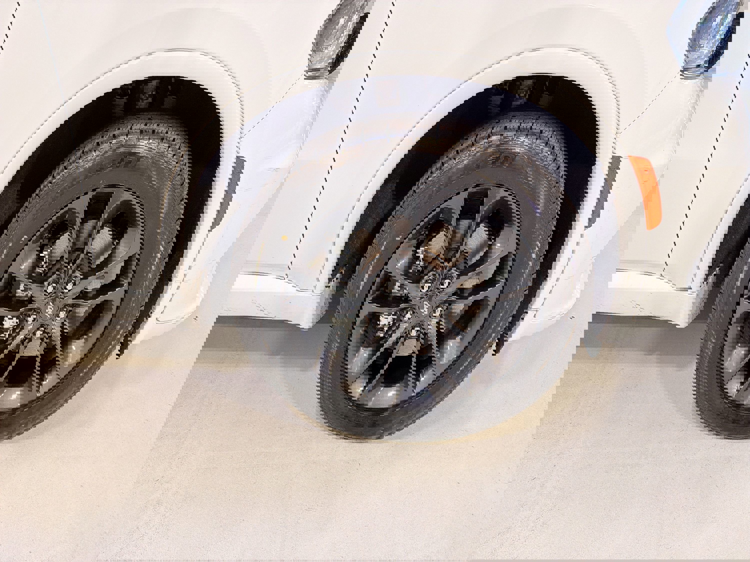 Used 2023 Dodge Durango GT RWD image 30