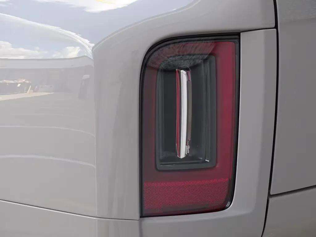 New 2025 Rolls-Royce Cullinan Black Badge image 12