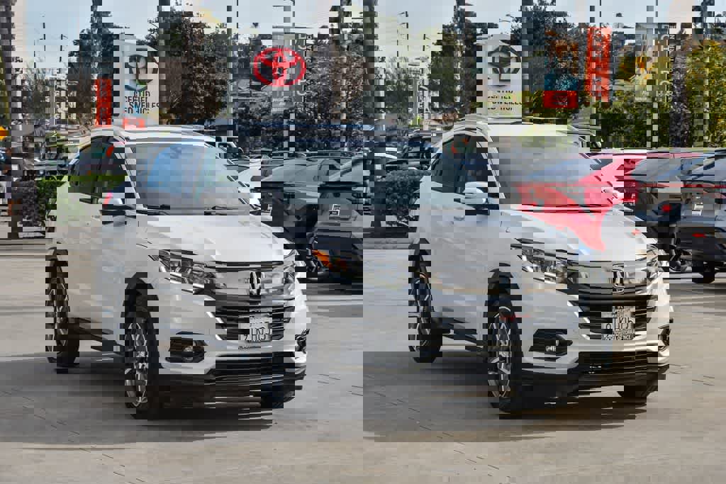 Used 2021 Honda HR-V EX image 3