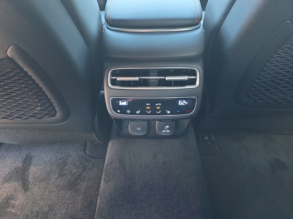 New 2026 Genesis GV70 3.5T Sport Prestige AWD/4WD image 31