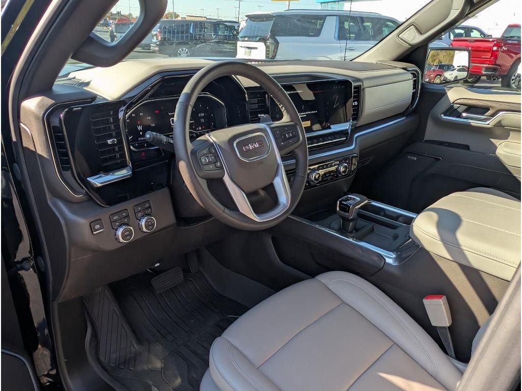 Used 2025 GMC Sierra 1500 SLT w/ SLT Premium Package image 13