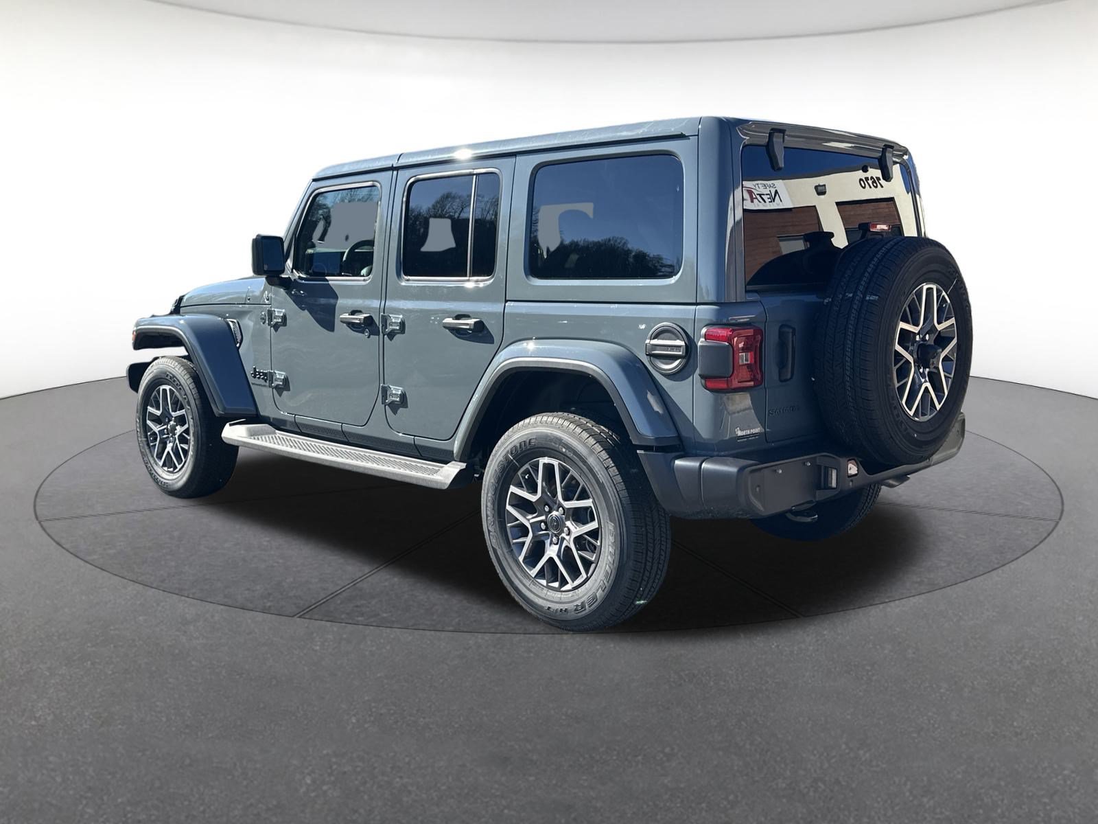 New 2026 Jeep Wrangler Unlimited Sahara AWD/4WD image 3