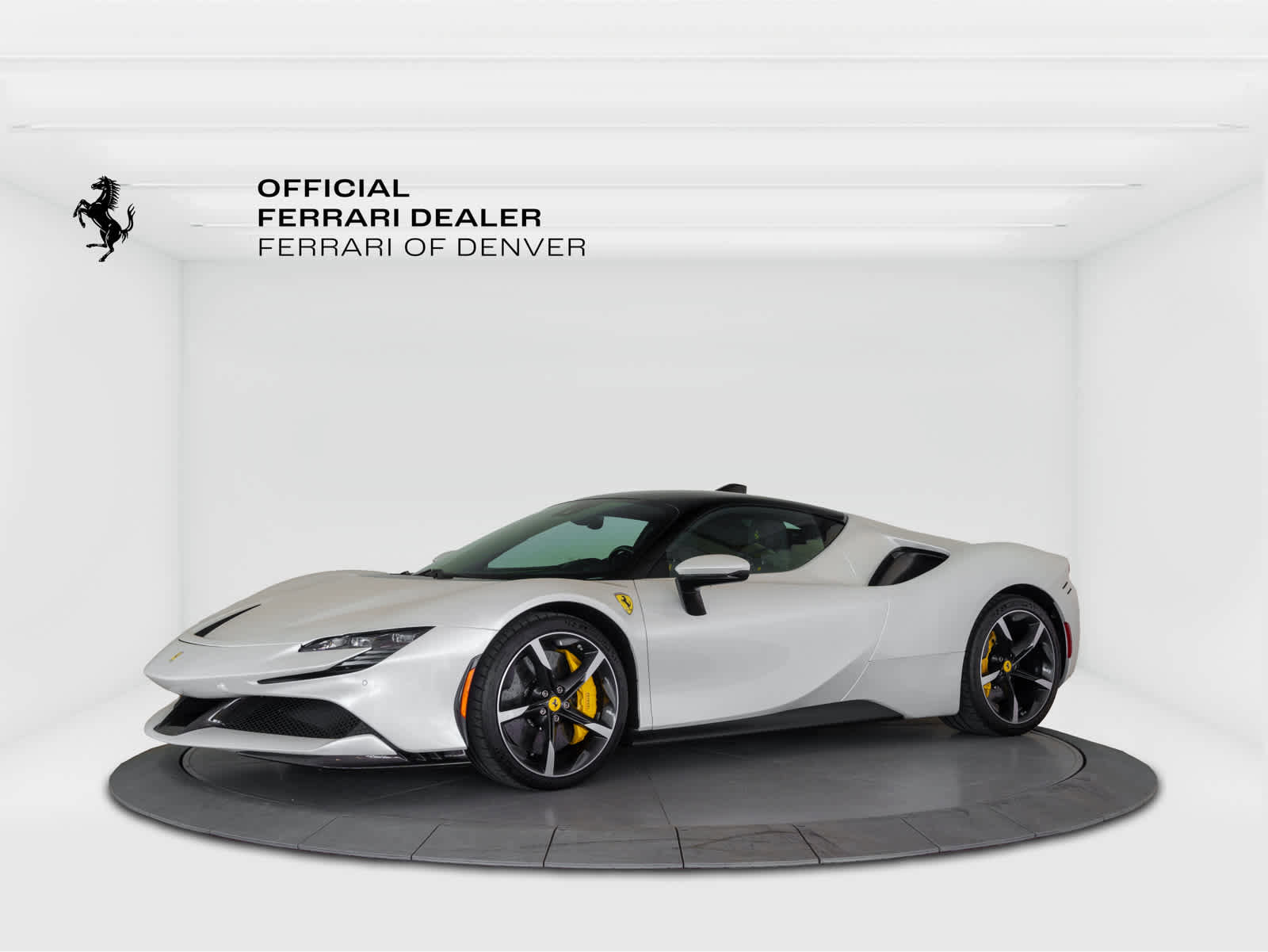 Certified 2022 Ferrari SF90 Stradale image 1