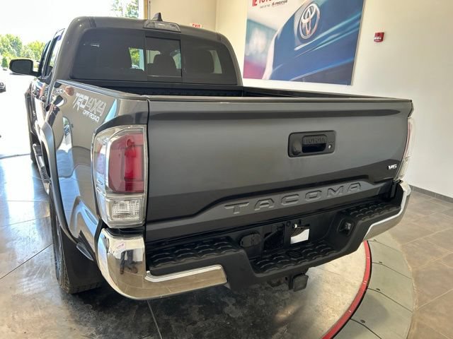 Used 2020 Toyota Tacoma TRD Off-Road AWD/4WD image 4
