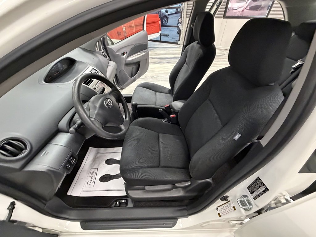 Used 2009 Toyota Yaris Sedan image 45