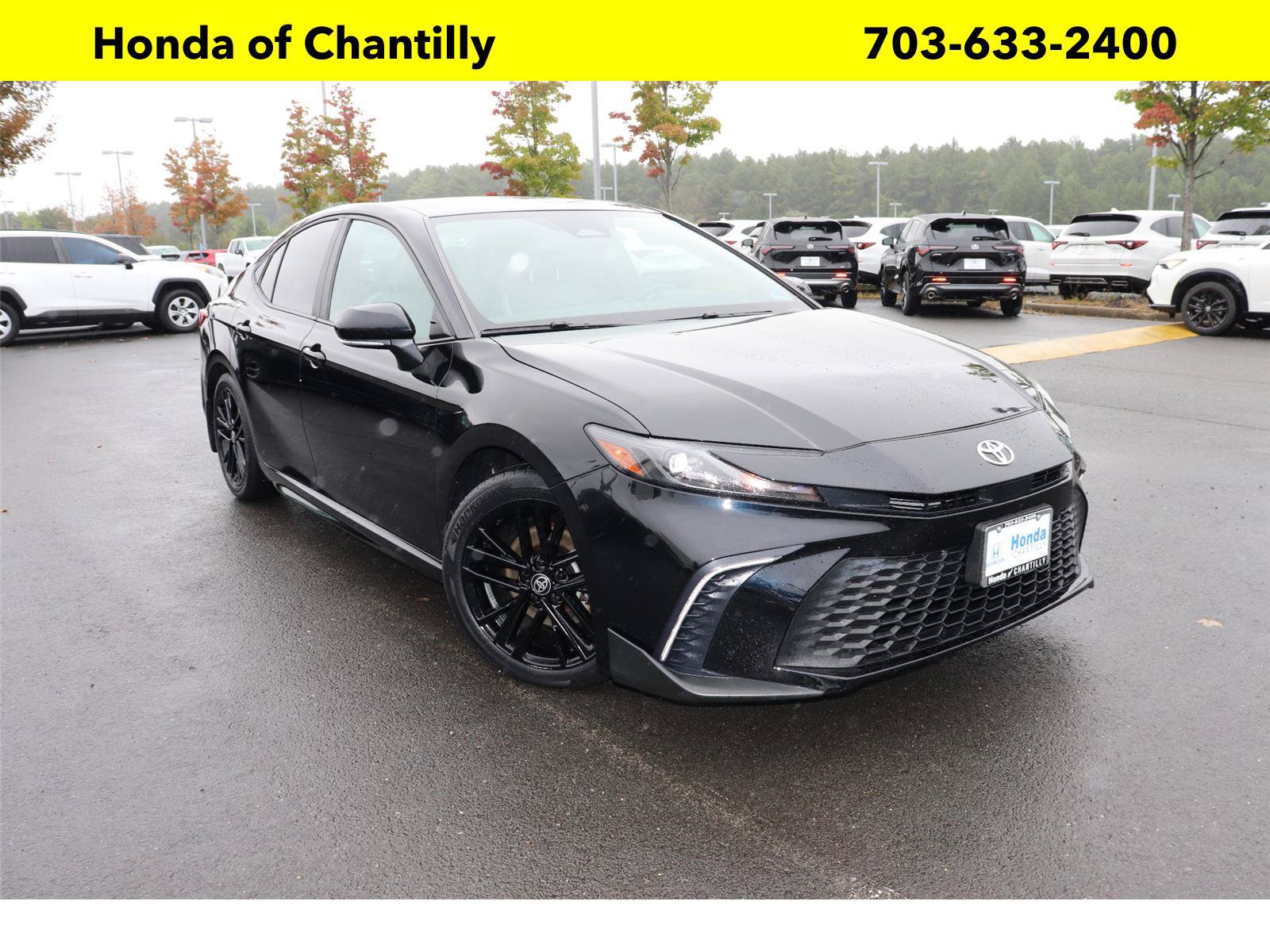 Used 2025 Toyota Camry SE w/ Convenience Package