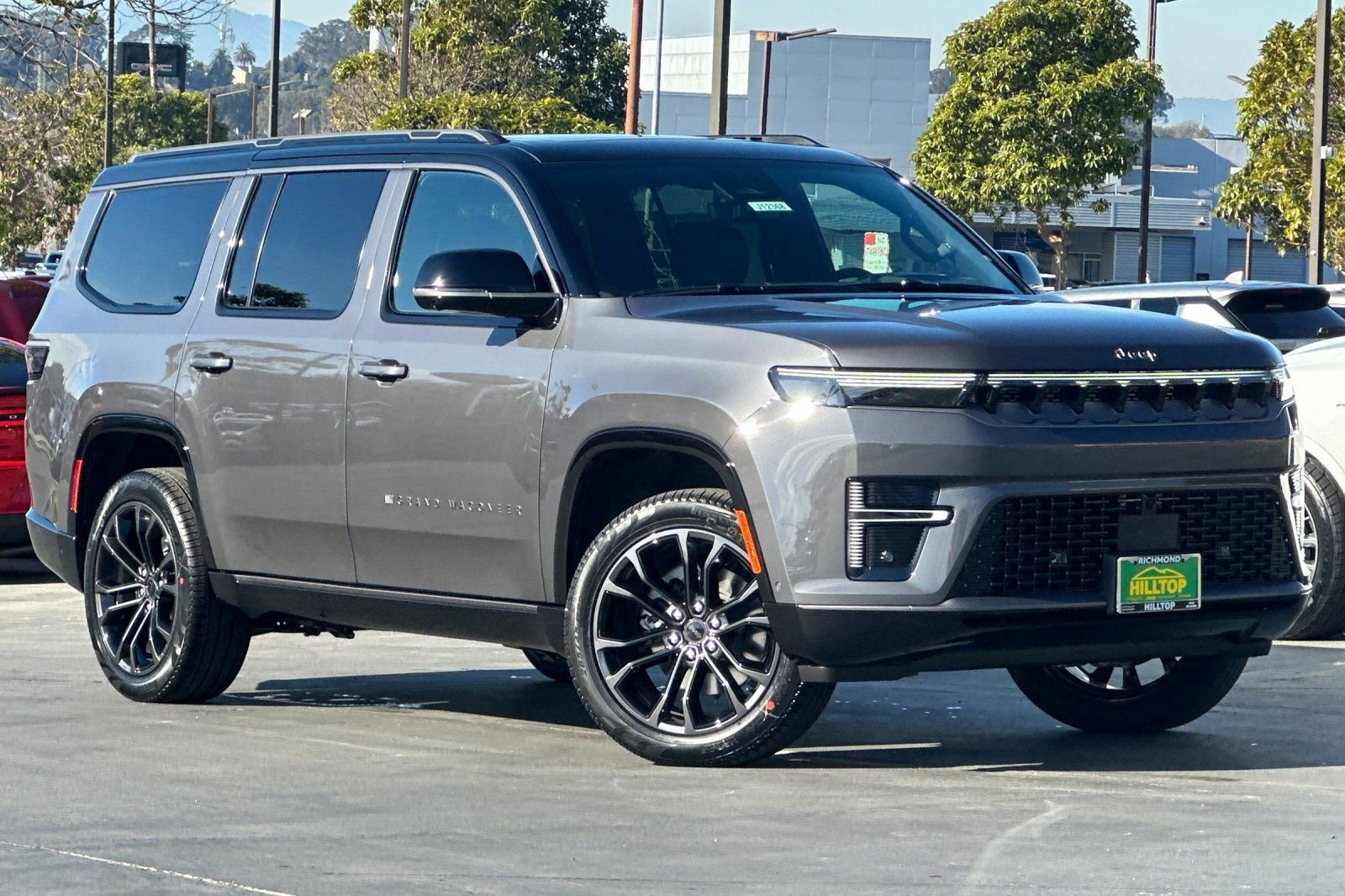 New 2026 Jeep Grand Wagoneer Summit image 2