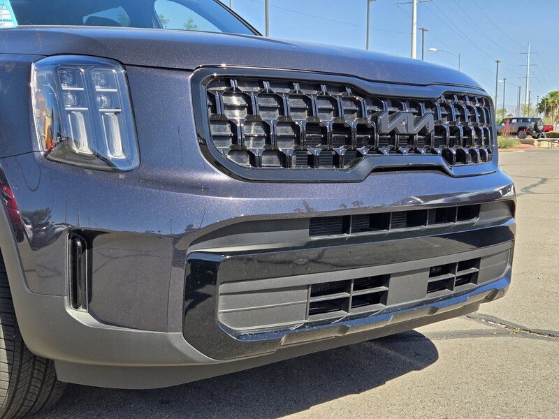 Certified 2025 Kia Telluride EX X-Line AWD/4WD image 9