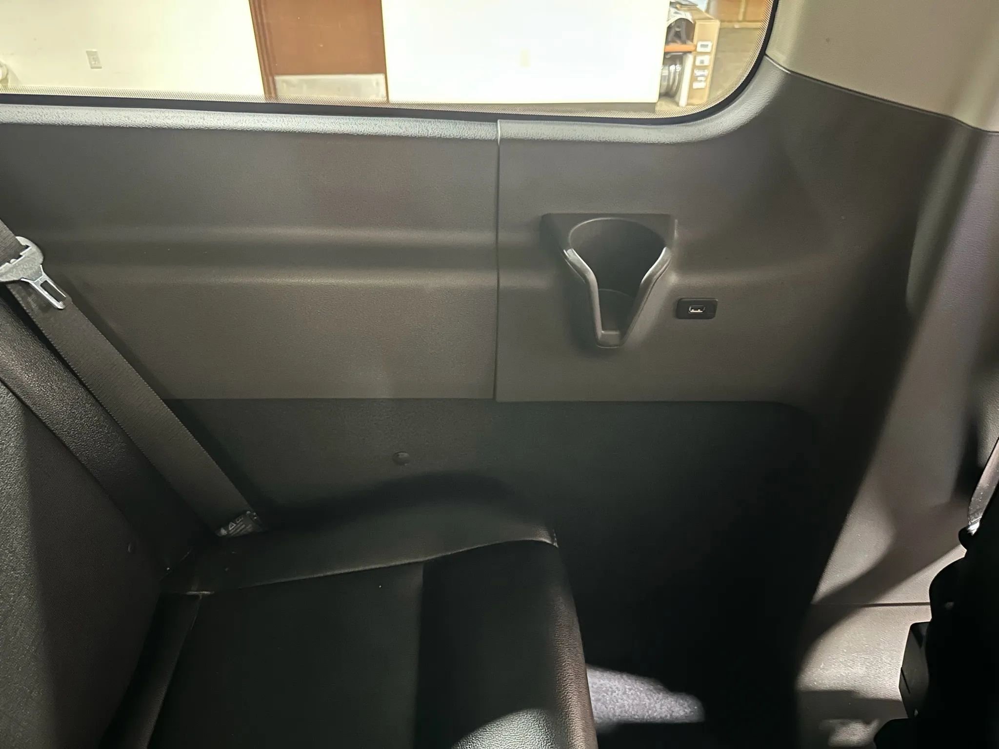 Used 2020 Ford Transit 150 XL RWD image 46