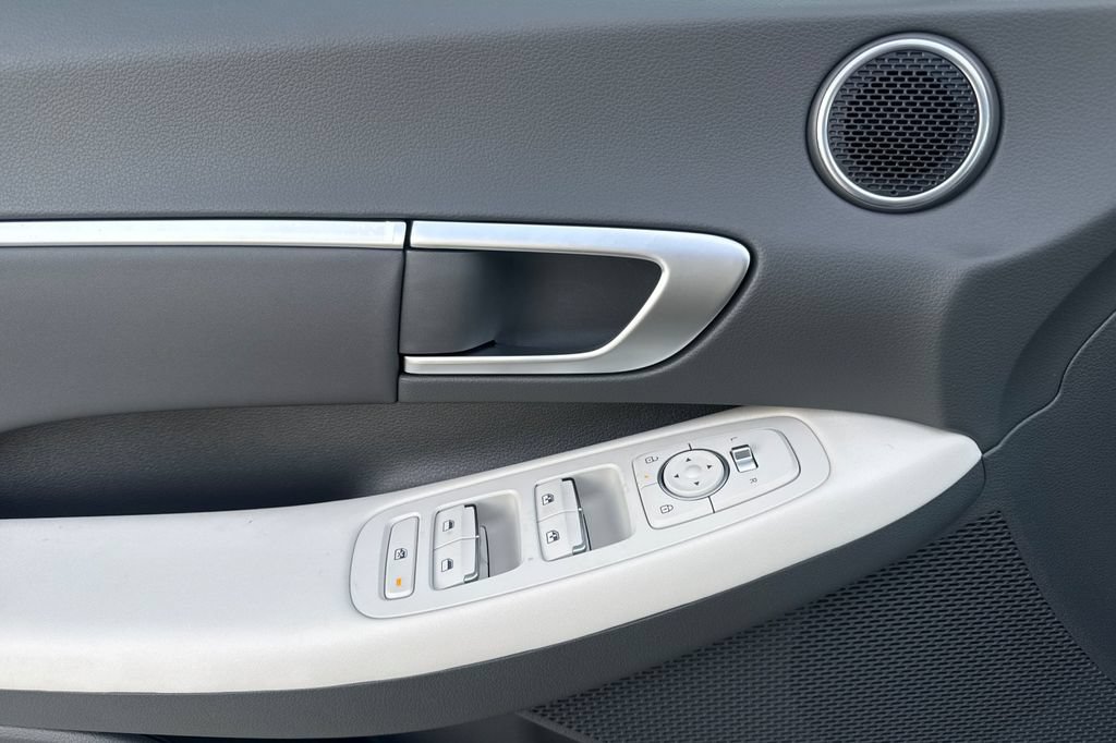 New 2026 Hyundai Sonata SEL FWD image 10
