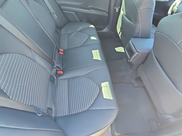 Used 2024 Toyota Camry SE image 11