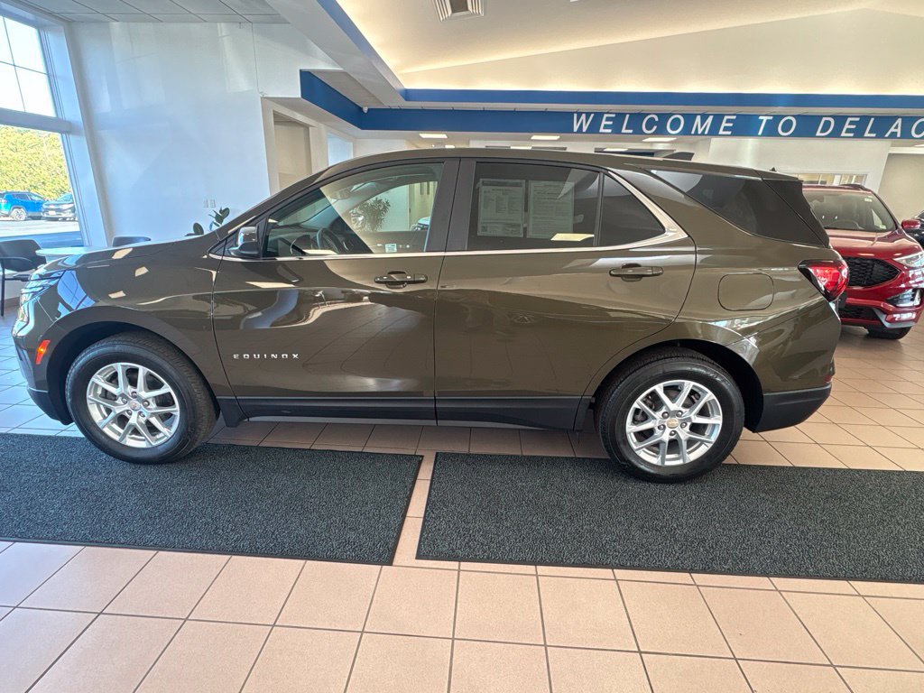 Used 2024 Chevrolet Equinox LT w/ LPO, Floor Liner Package AWD/4WD image 2