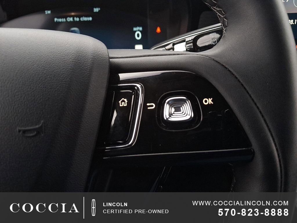 Used 2025 Lincoln Corsair AWD w/ Equipment Group 101A image 23