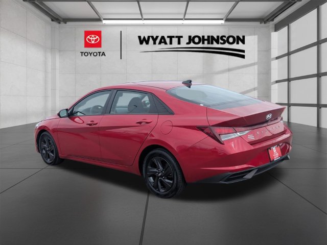 Used 2023 Hyundai Elantra SEL FWD image 5