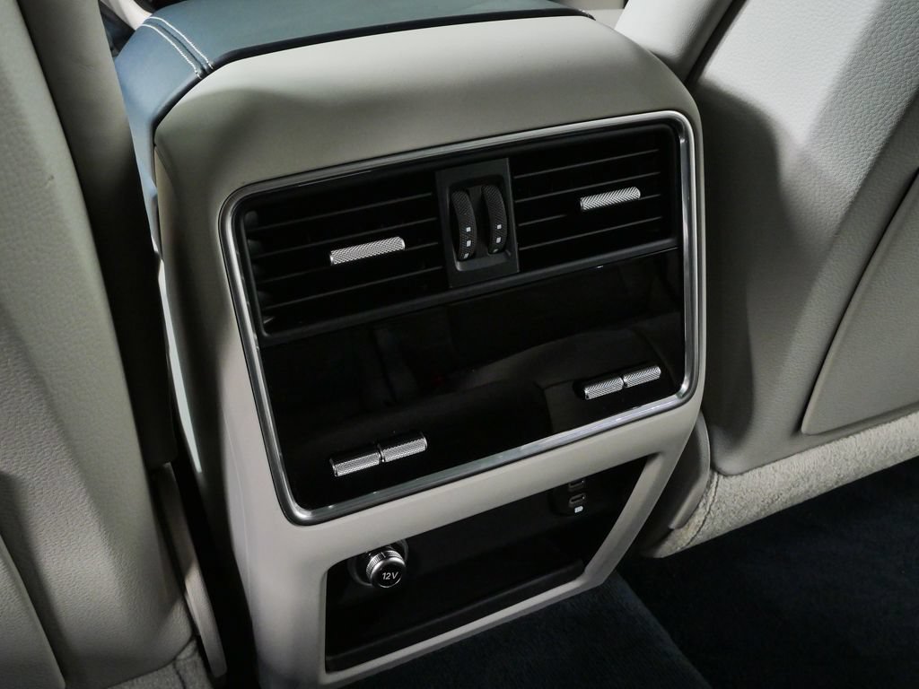 Certified 2021 Porsche Cayenne Coupe AWD/4WD image 22