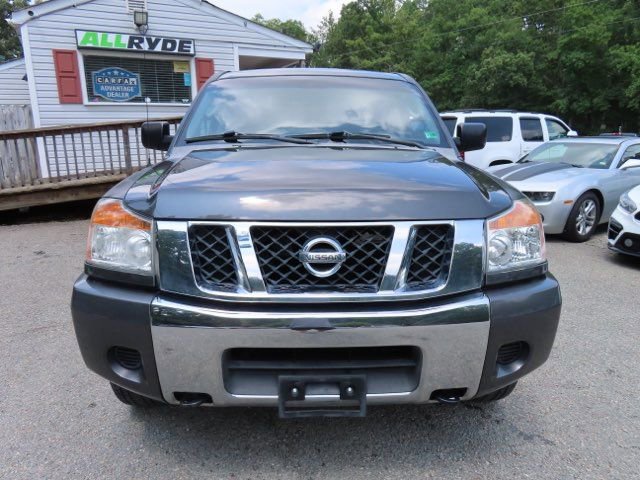 Used 2009 Nissan Titan SE w/ SE Drivers Convenience Pkg image 3