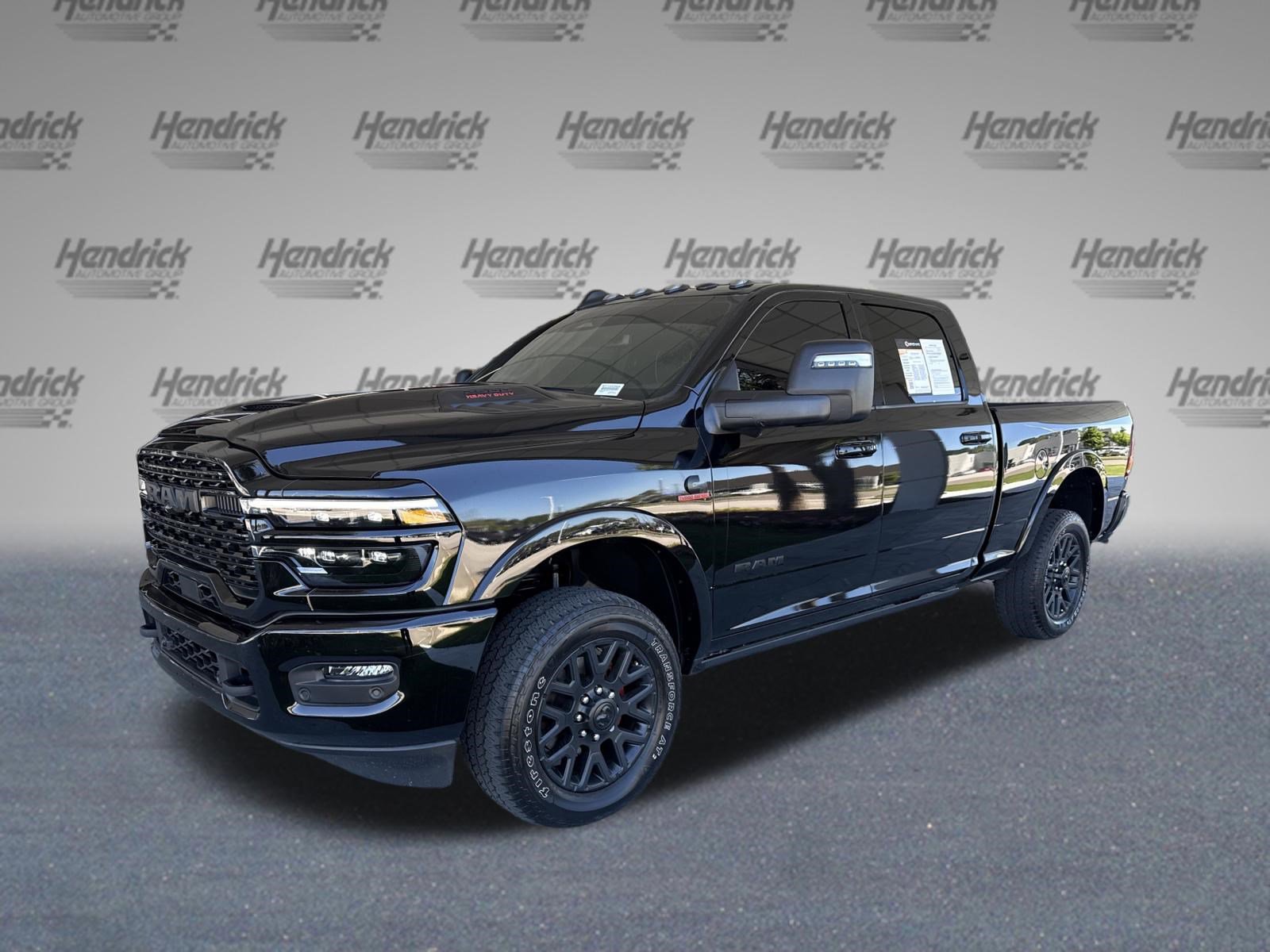Used 2025 RAM 2500 Limited AWD/4WD image 4