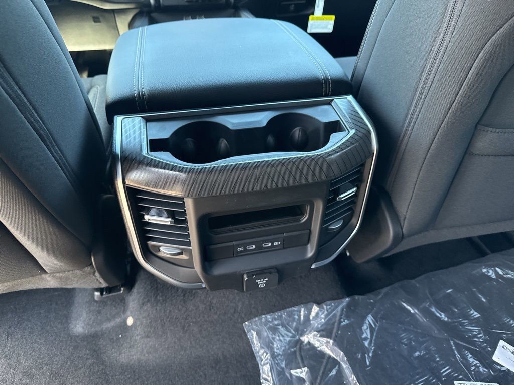 New 2026 RAM 1500 4x4 Crew Cab image 22