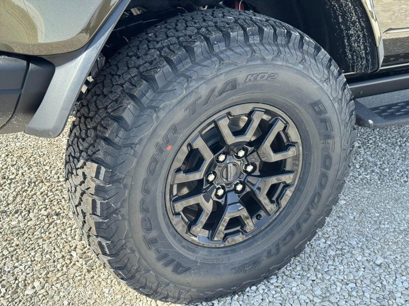 New 2025 Ford Bronco Raptor image 4