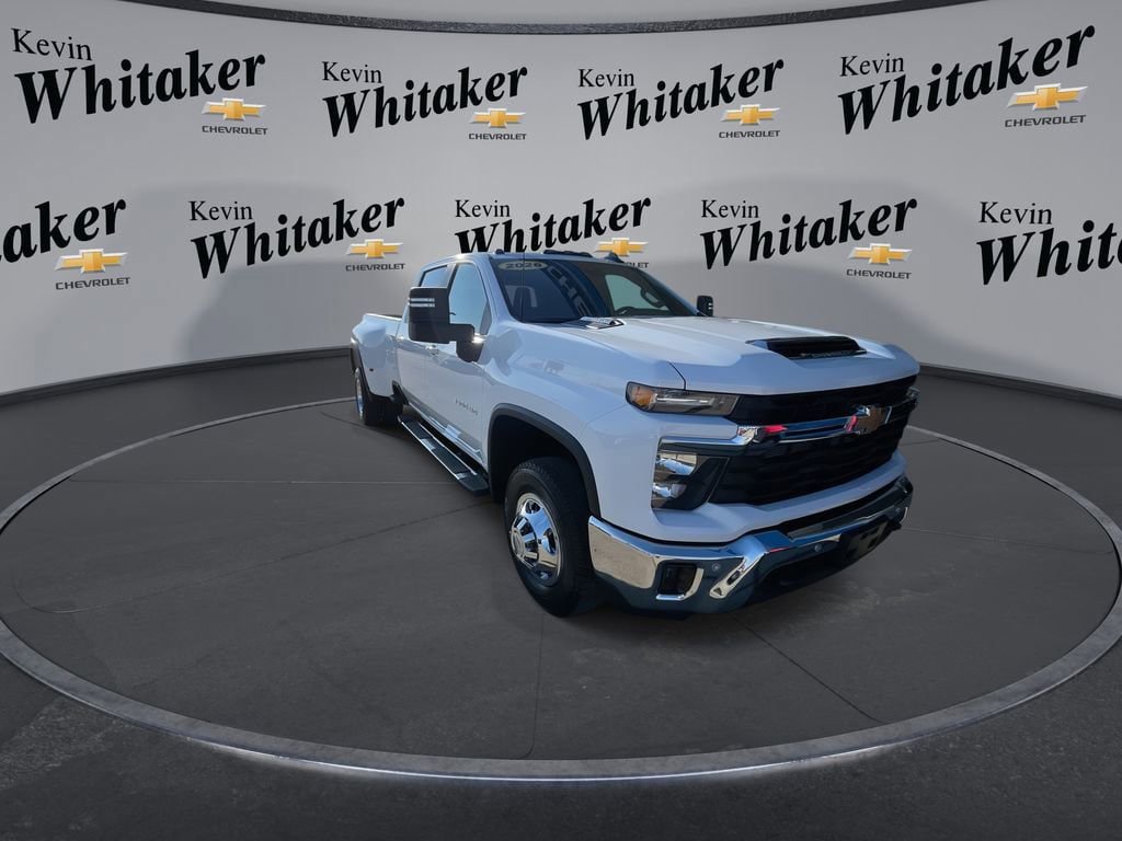 Certified 2026 Chevrolet Silverado 3500 LT w/ All Star Edition AWD/4WD image 2