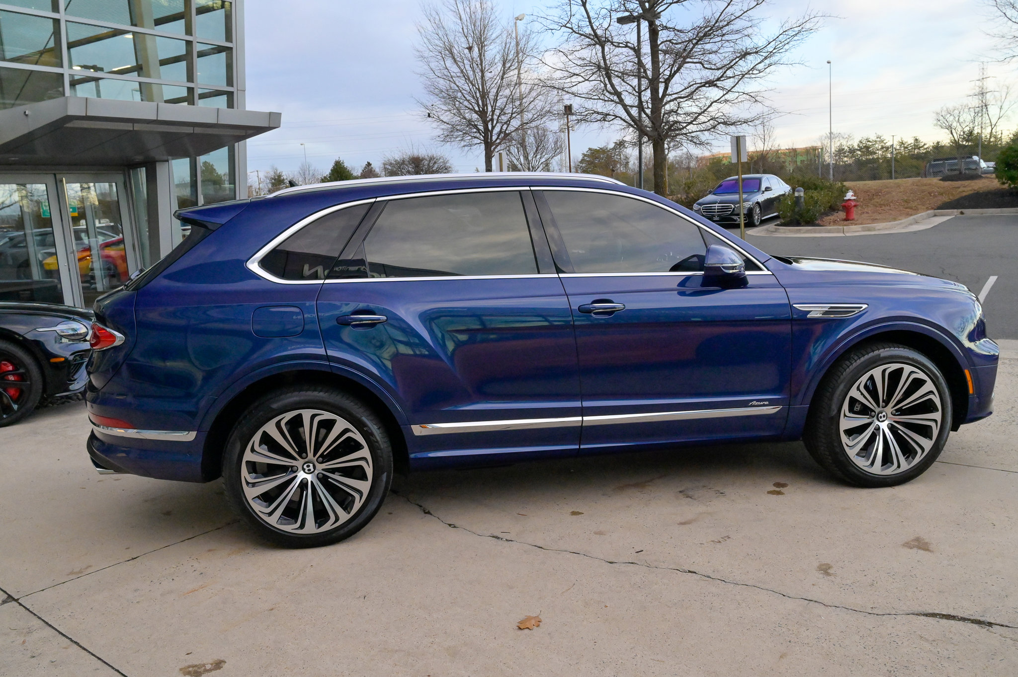Used 2023 Bentley Bentayga image 4
