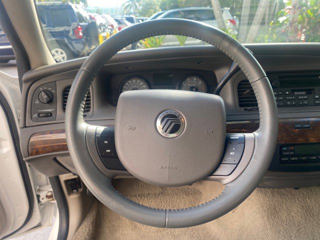 Used 2007 Mercury Grand Marquis LS image 50