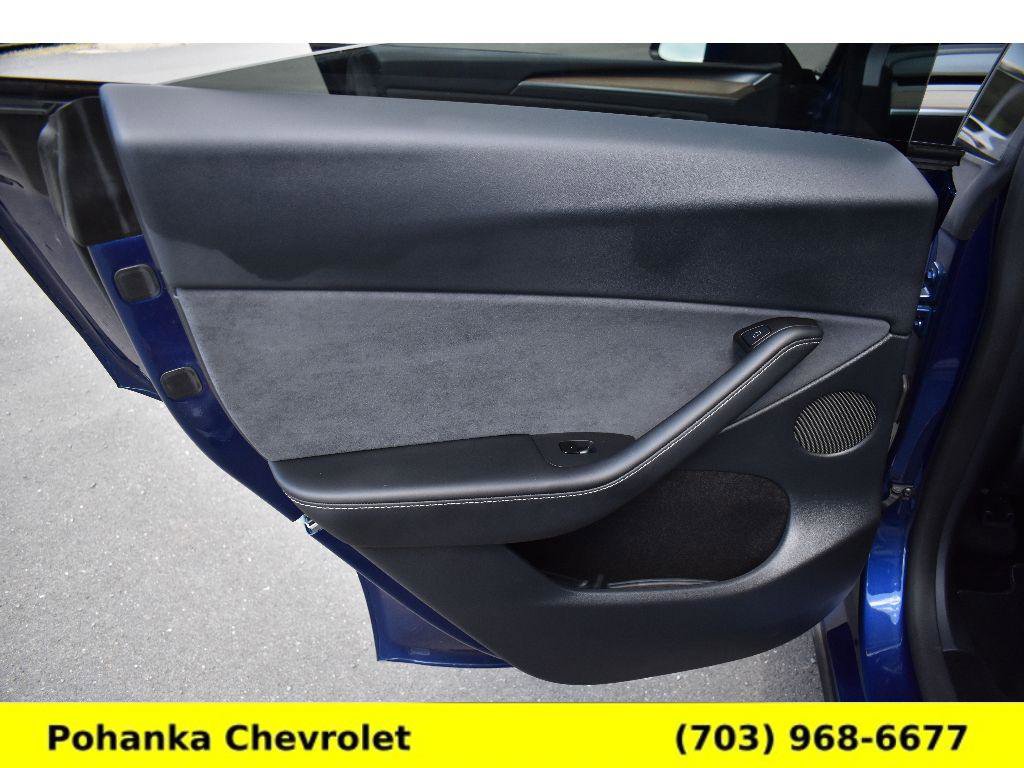 Used 2025 Tesla Model Y Long Range AWD/4WD image 21