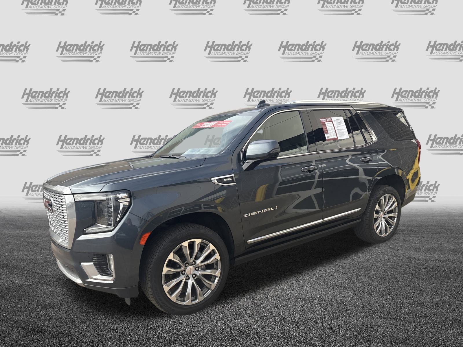 Used 2021 GMC Yukon Denali w/ Denali Premium Package image 5