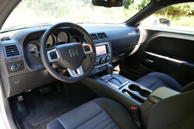 Used 2014 Dodge Challenger R/T w/ Blacktop Package image 2