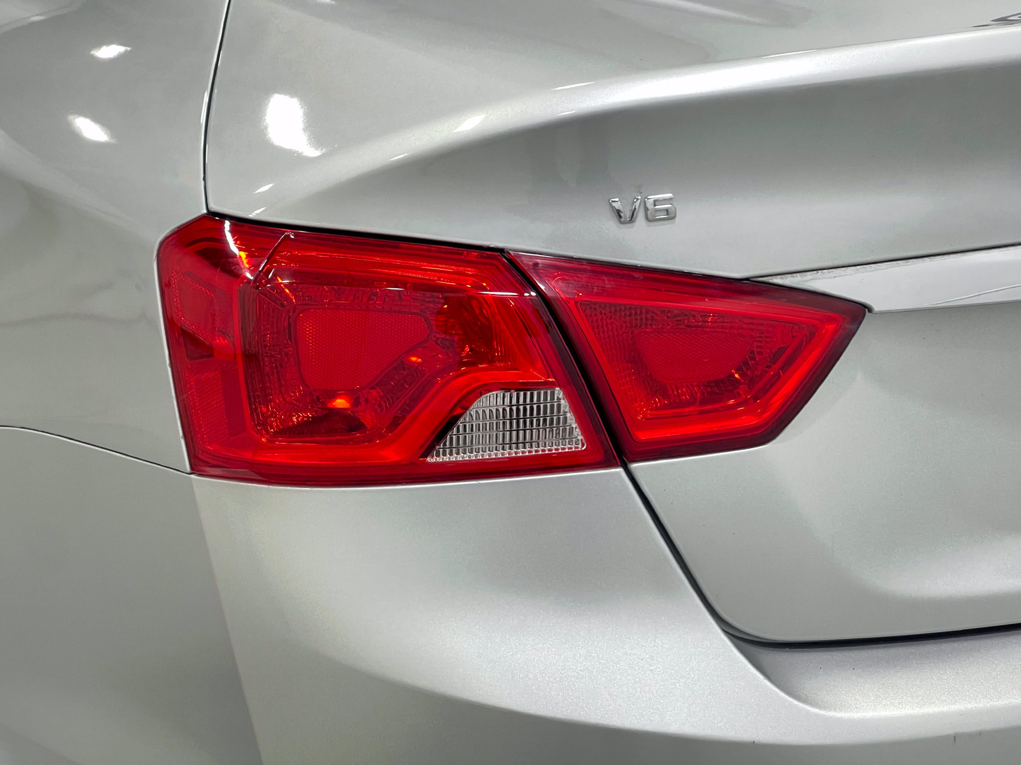 Used 2019 Chevrolet Impala Premier FWD image 33