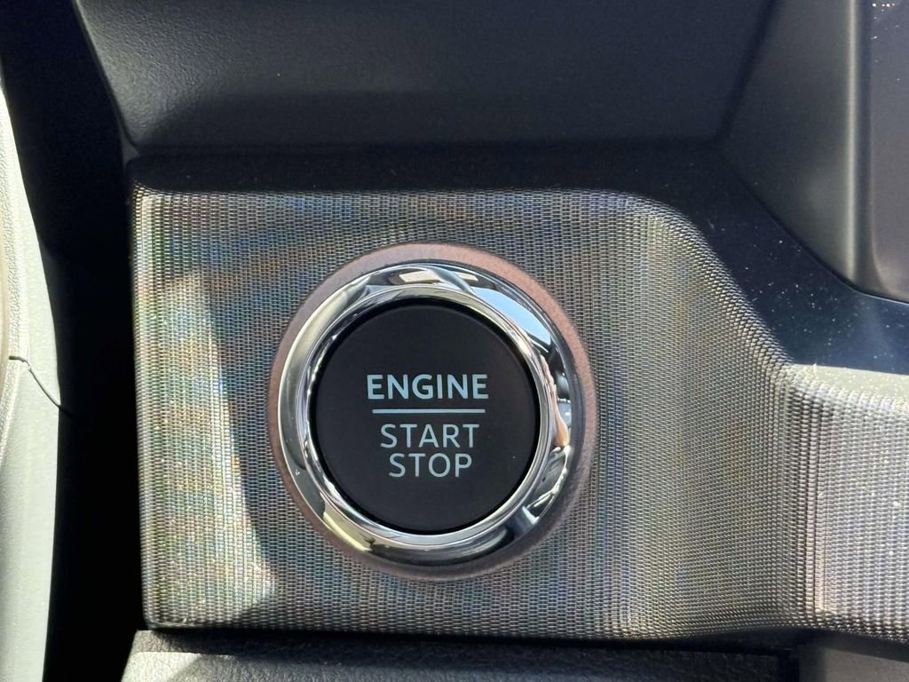 Used 2024 Ford F250 Platinum image 26