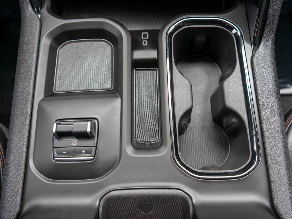 Used 2025 GMC Sierra 3500 AT4 w/ AT4 Premium Plus Package image 29