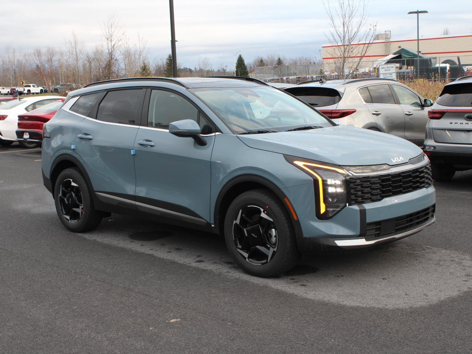 New 2026 Kia Sportage AWD Hybrid image 3