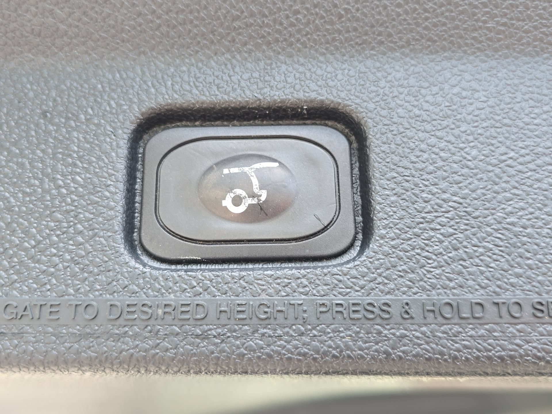 Used 2018 Ford Explorer Platinum AWD/4WD image 13