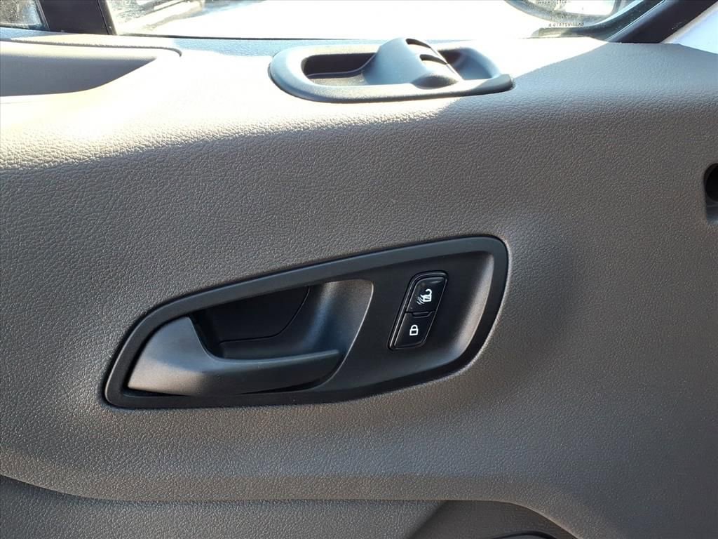 Used 2023 Ford Transit 350 XLT image 4