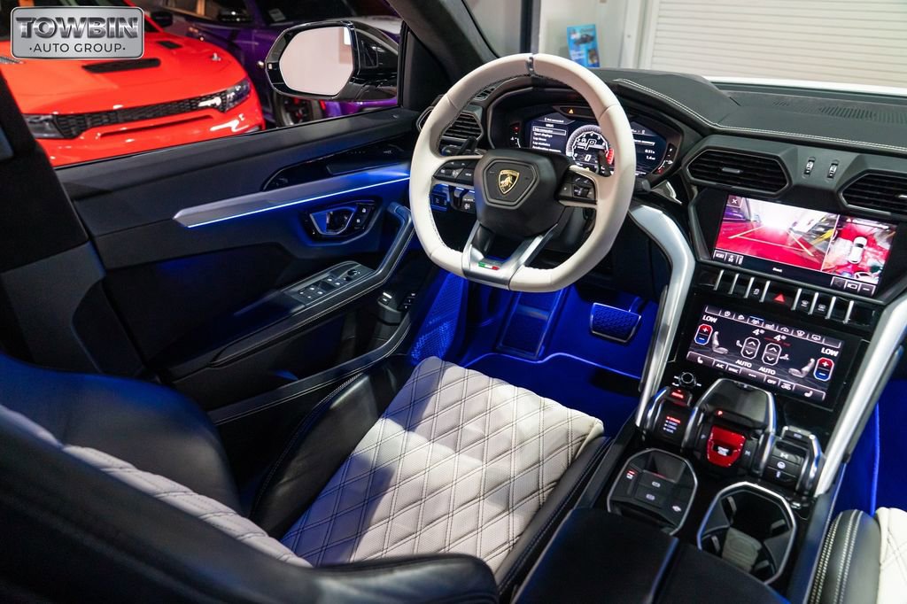 Used 2019 Lamborghini Urus AWD/4WD image 19