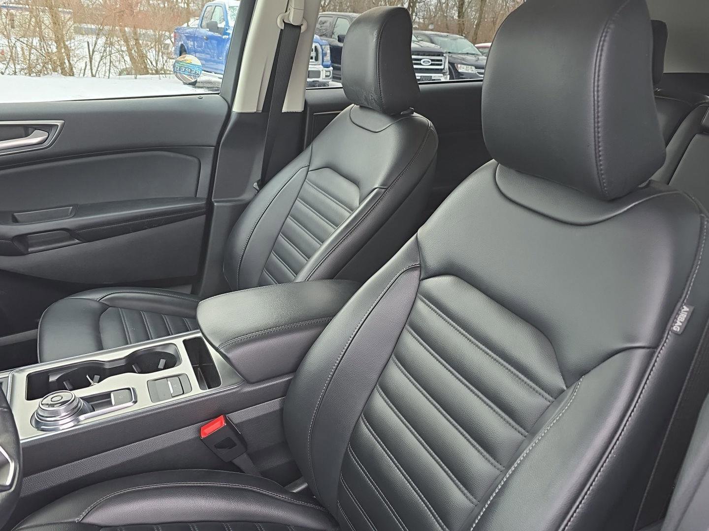 Used 2022 Ford Edge SEL w/ Convenience Package image 13