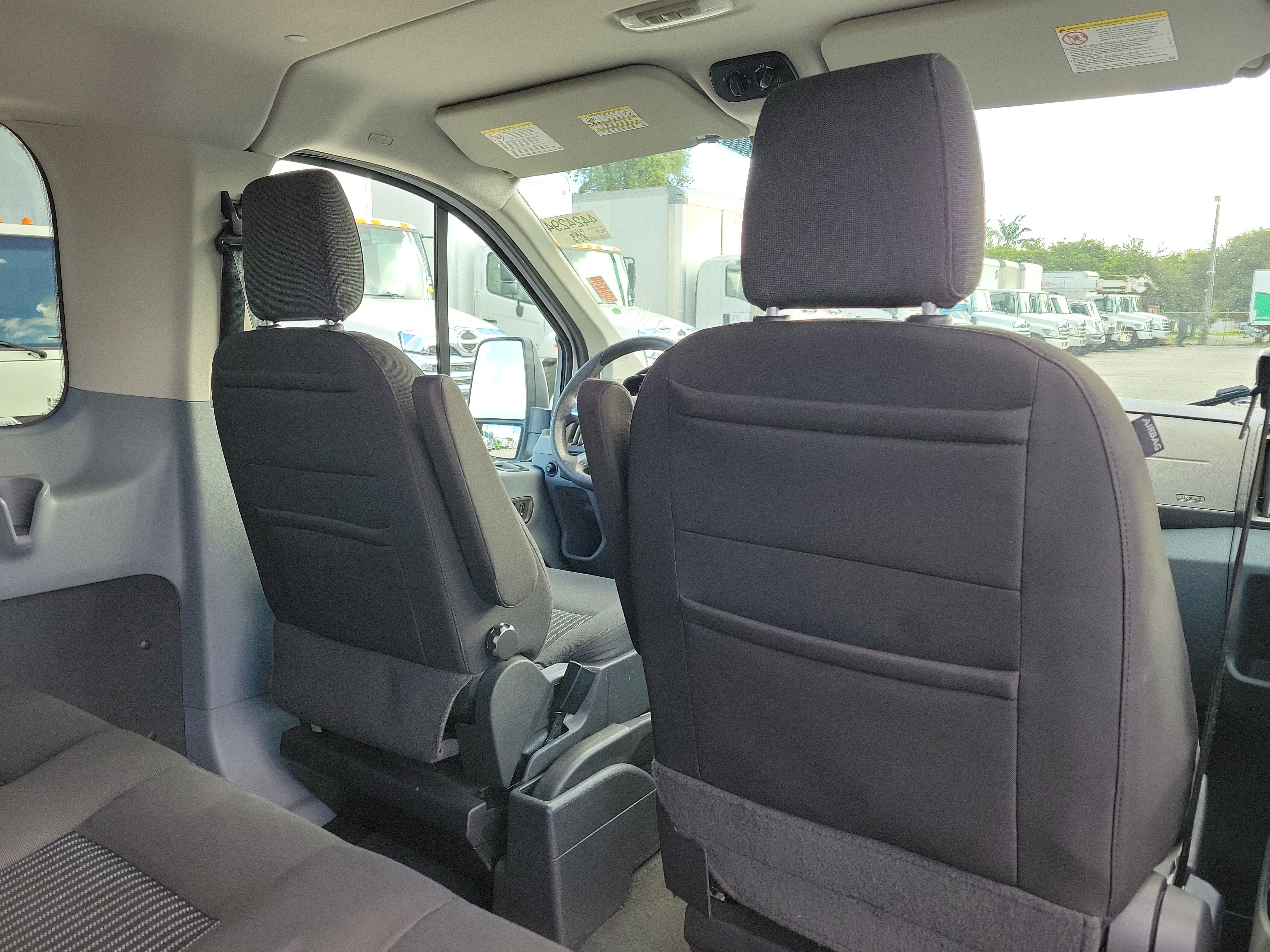 Used 2018 Ford Transit 350 XL RWD image 8