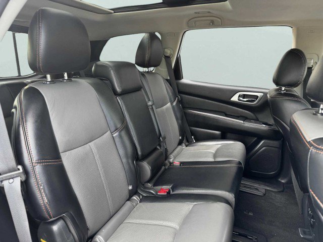 Used 2020 Nissan Pathfinder SL image 56