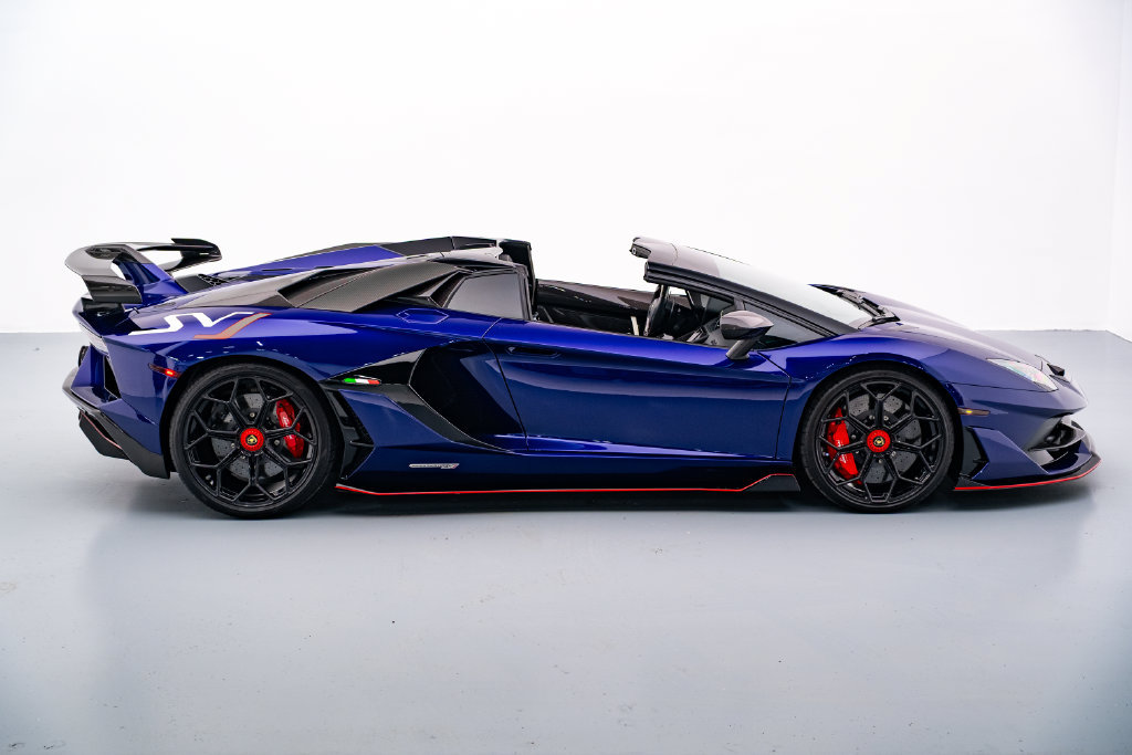 Used 2021 Lamborghini Aventador SVJ AWD/4WD image 20