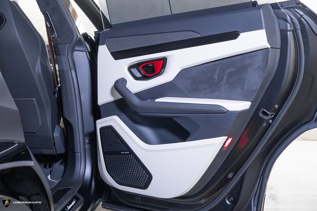 Used 2024 Lamborghini Urus S AWD/4WD image 39