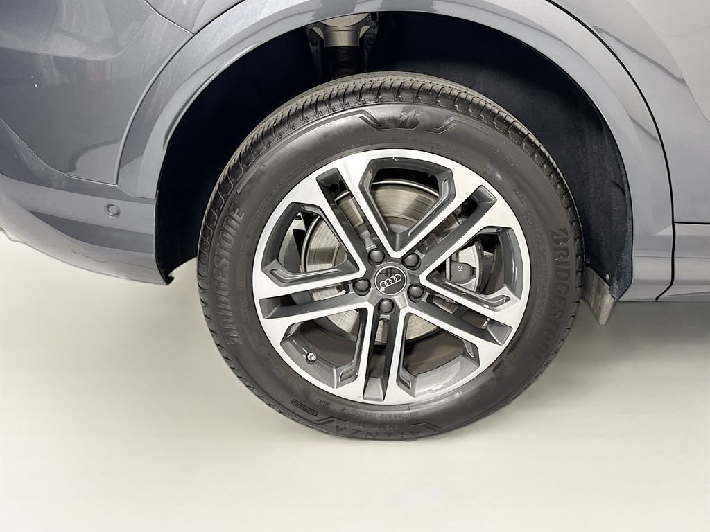 Certified 2025 Audi Q5 Premium Plus w/ Premium Plus AWD/4WD image 34